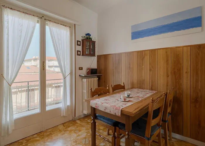 Casa Silvia - - Terrace - Wifi Apartamento Bordighera